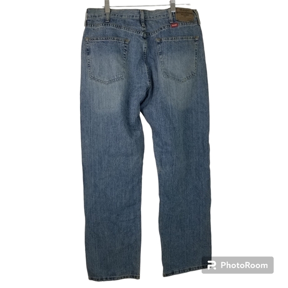 Mens Wrangler Relaxed Fit Jeans - Picture 2 of 5